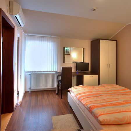 Guesthouse Vitez รานเย ภายนอก รูปภาพ