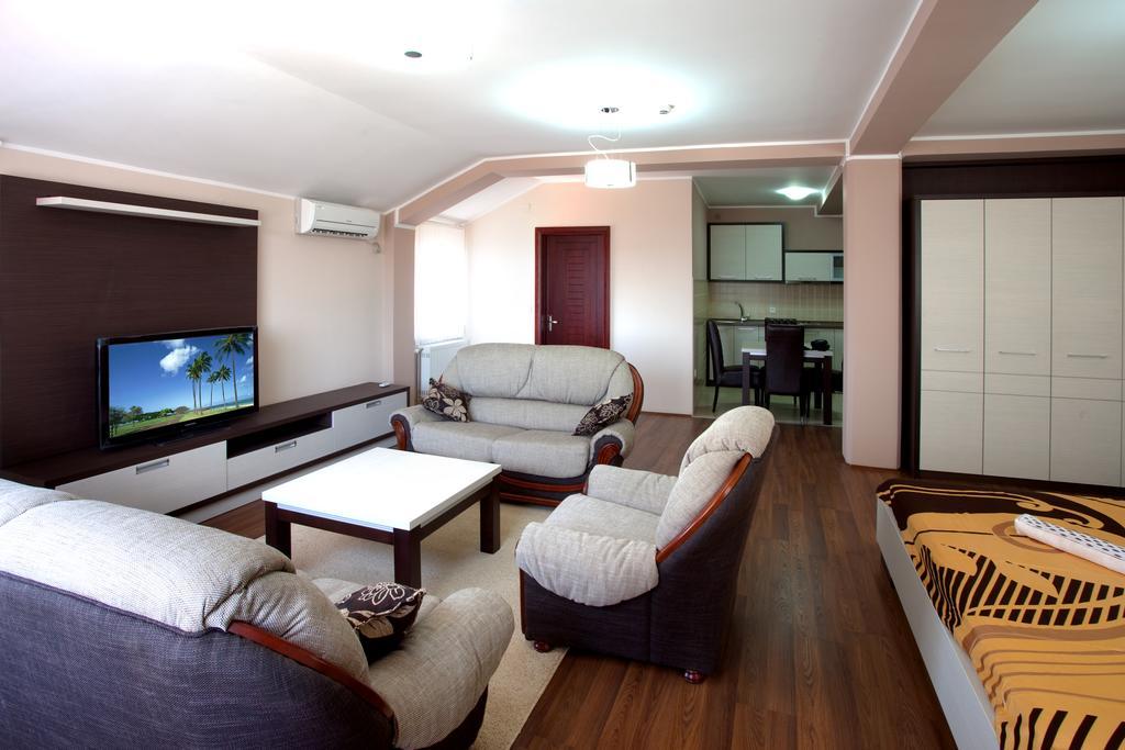Guesthouse Vitez รานเย ภายนอก รูปภาพ